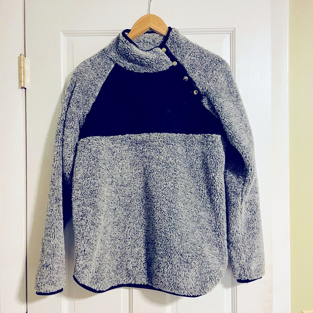 Pink Lily-Gray and Black Sherpa pull-over. Size small.